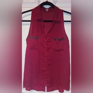 Charlotte Russe Sleeveless Button Down Maroon Shirt W Embellished Pockets Size M